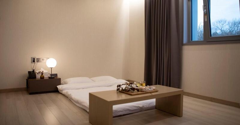Centro Hotel Chilgok Bagian luar foto